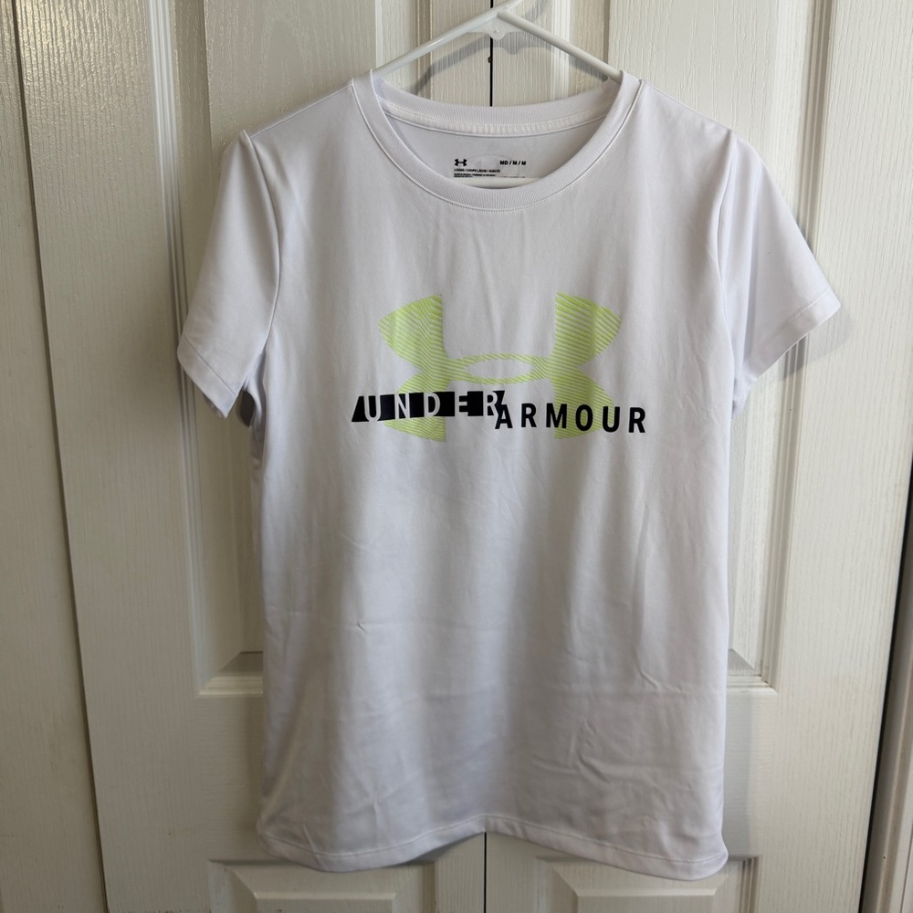 Under armor loose heatgear white short sleeve size medium